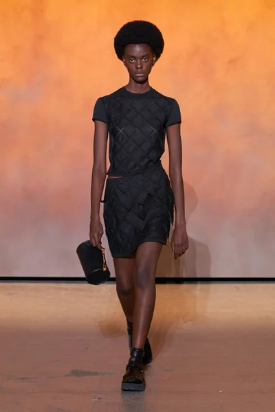 Look 54